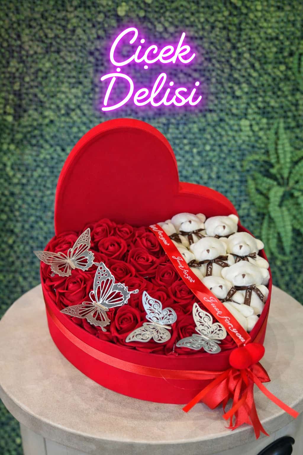 Kalp Kutu K�rm�z� Kadife G�l